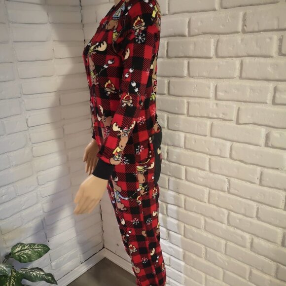 Secret Treasures Sleepwear Ladies Size XS Red & Black Moose Print Fleece Onesie - Picture 3 of 10
